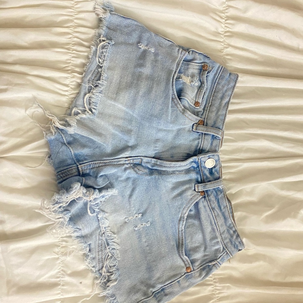 Light Blue Denim Frayed Women's Shorts